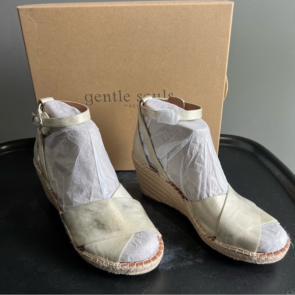 Kenneth Cole Gentle Souls Gold Espadrille Wedge Sandals - Picture 2 of 11